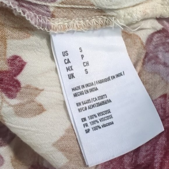 American Eagle cold shoulder floral blouse - Picture 8 of 9